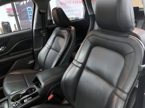 Used 2022 Lincoln Corsair Standard AWD 4dr SUV w/ Premium Package image 10