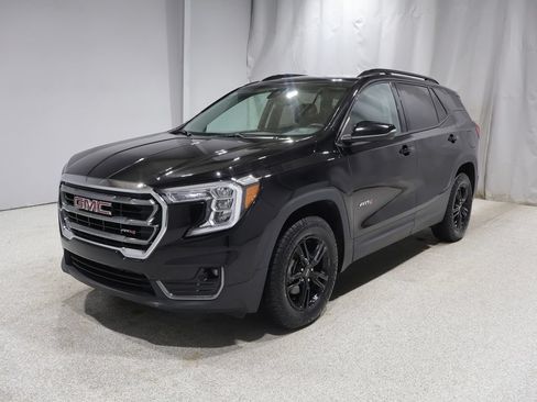 Used 2023 GMC Terrain AT4 AWD/4WD image 6