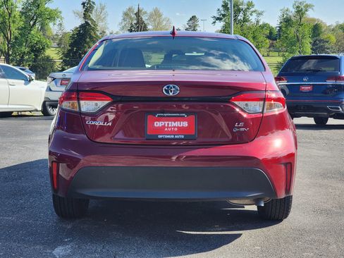 Used 2025 Toyota Corolla LE FWD image 6