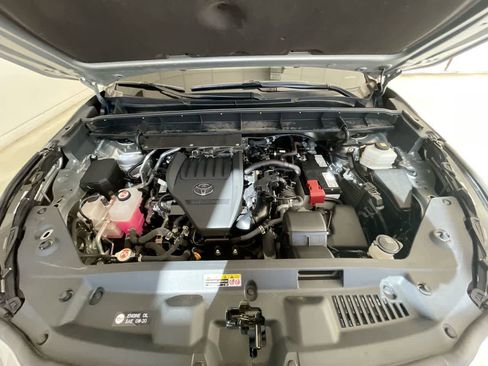 Used 2023 Toyota Highlander XLE image 27