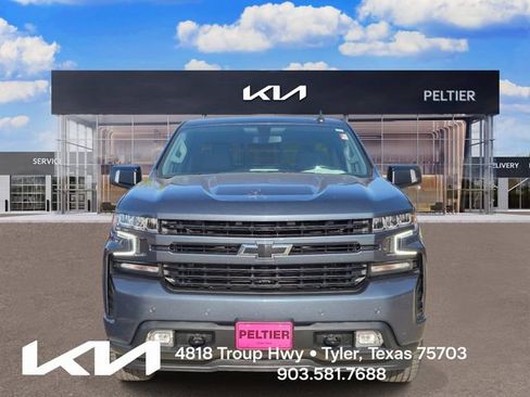 Used 2021 Chevrolet Silverado 1500 RST w/ Convenience Package II RWD image 2