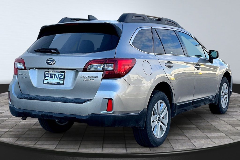 Used 2017 Subaru Outback 2.5i Premium AWD/4WD image 6