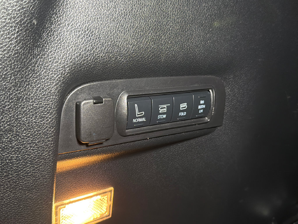 Used 2017 Ford Explorer Platinum AWD/4WD image 9