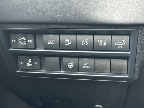 New 2026 Toyota Tundra Platinum w/ TRD Off-Road Package AWD/4WD image 30