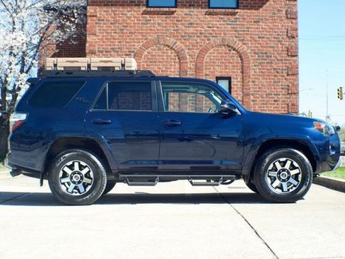 Used 2023 Toyota 4Runner TRD Off-Road Premium w/ Off Road Premium Plus Package image 4