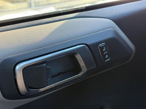 Used 2023 Ford Bronco Wildtrak image 22