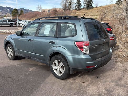Used 2013 Subaru Forester 2.5X w/ Popular Pkg 2 image 3