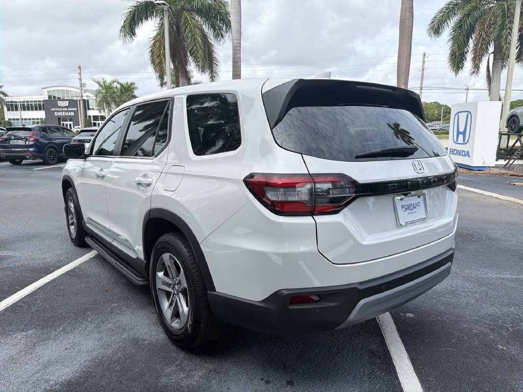 Certified 2025 Honda Pilot EX-L image 24