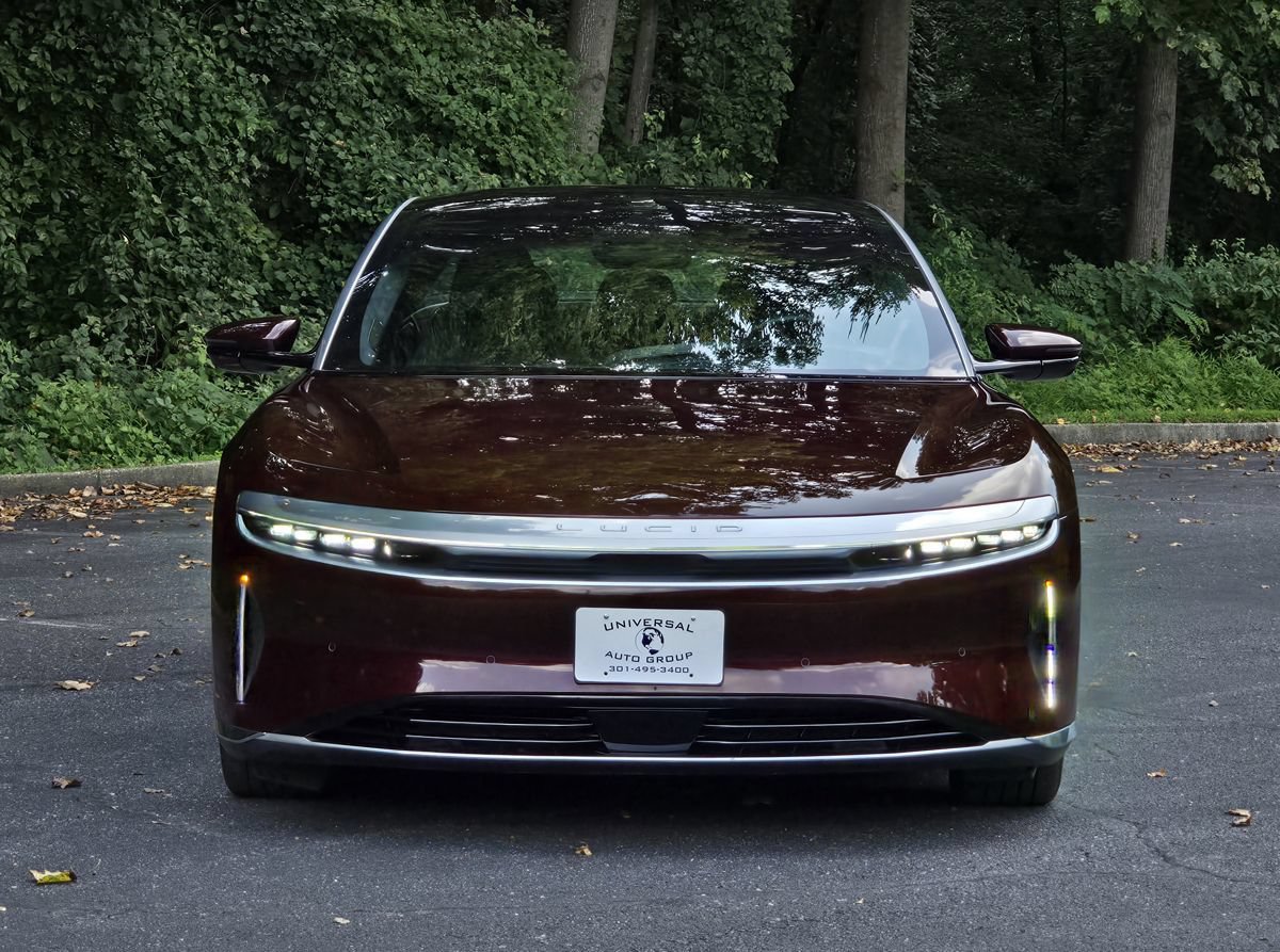 Used 2024 Lucid Air Touring AWD/4WD image 9