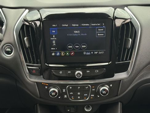 Used 2023 Chevrolet Traverse High Country w/ LPO, Floor Liner Package image 17