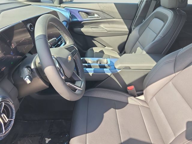 New 2026 Chevrolet Equinox EV LT w/ LPO, Blackout Package FWD image 22