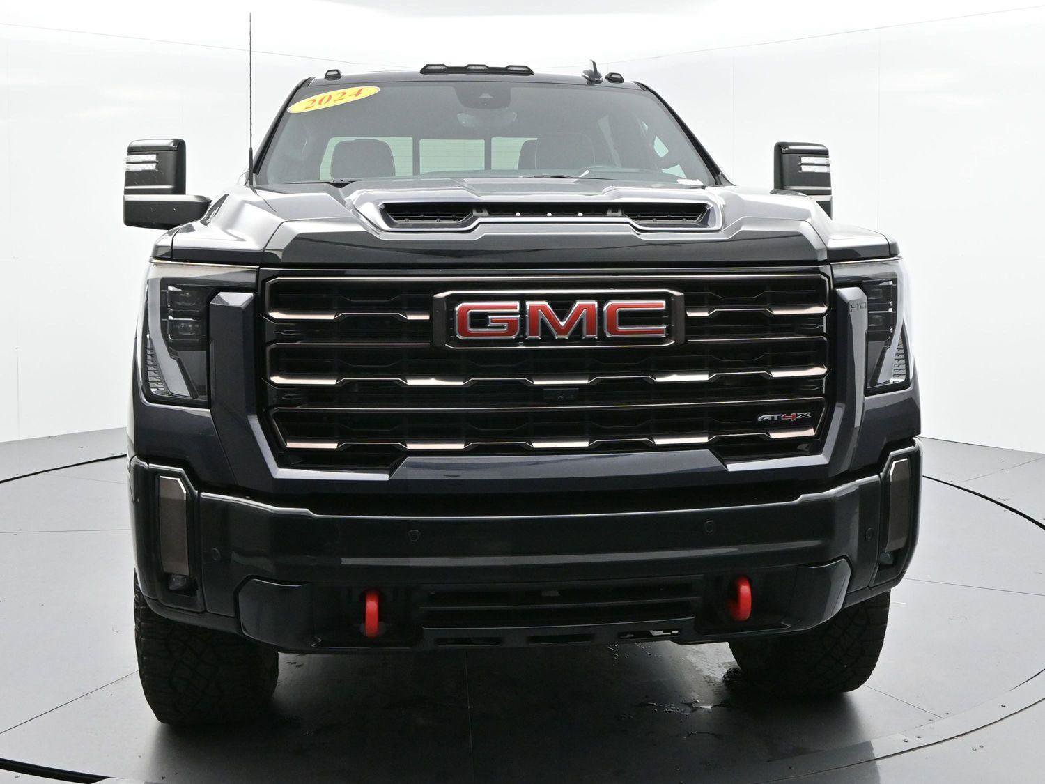 Used 2024 GMC Sierra 2500 AT4X AWD/4WD image 2