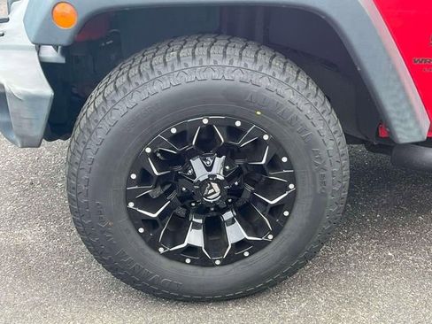 Used 2018 Jeep Wrangler Unlimited Sport S AWD/4WD image 12