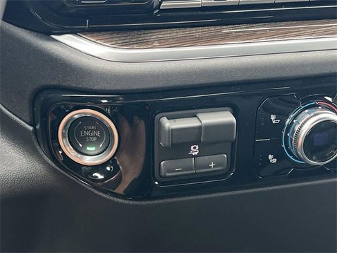 New 2026 GMC Sierra 1500 Elevation image 20