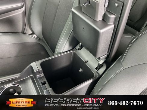 New 2026 Jeep Grand Cherokee Laredo X image 25