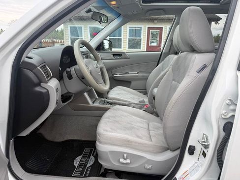 Used 2010 Subaru Forester 2.5X Premium AWD/4WD image 3