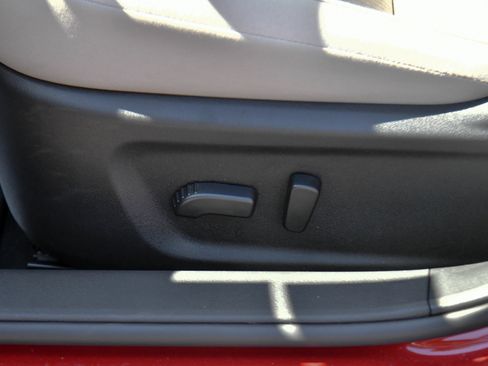 Used 2025 Nissan Altima 2.5 SV FWD image 16
