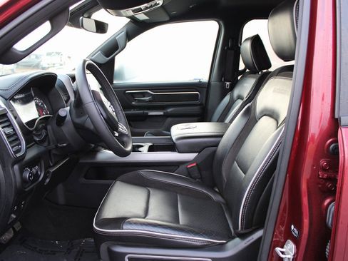 Used 2025 RAM 1500 Laramie AWD/4WD image 11
