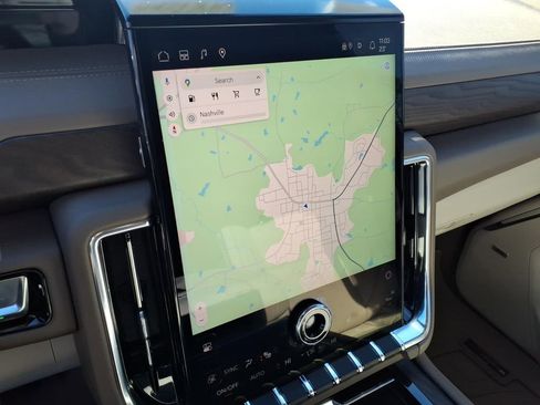 Used 2025 GMC Yukon Denali image 24