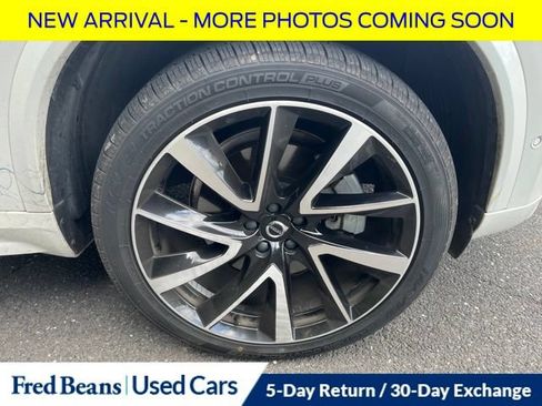 Used 2024 Volvo XC90 B6 Plus w/ Protection Package Premier AWD/4WD image 16