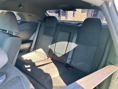 Used 2017 Dodge Challenger SXT w/ Sound Group image 33