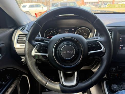 Used 2017 Jeep Compass Latitude w/ Popular Equipment Group image 28