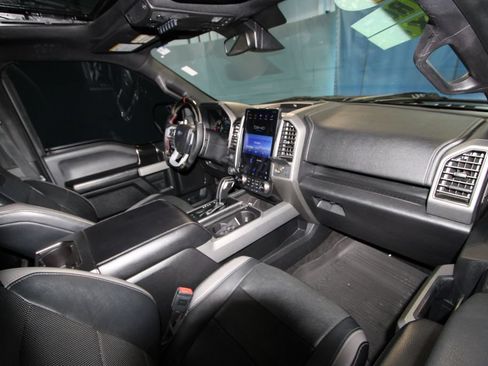 Used 2018 Ford F150 Raptor w/ Equipment Group 802A Luxury AWD/4WD image 25