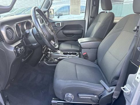 Used 2019 Jeep Wrangler Sport AWD/4WD image 17