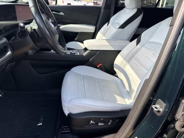 Used 2024 Cadillac XT4 Sport FWD image 16