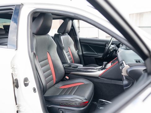 Used 2019 Lexus IS 300 w/ Navigation Package image 13