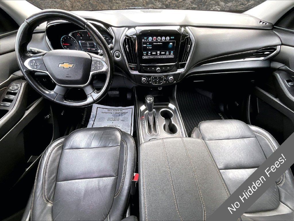 Used 2019 Chevrolet Traverse LT w/ LT Premium Package AWD/4WD image 14