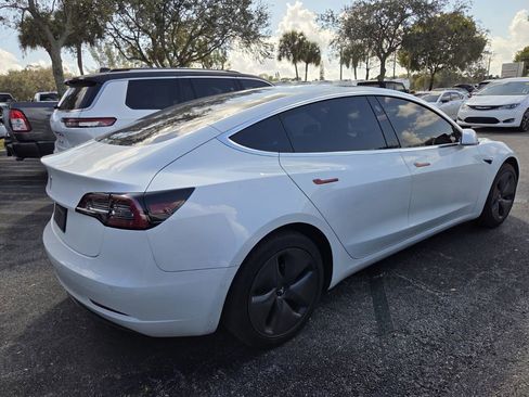 Used 2020 Tesla Model 3 Standard Range image 5
