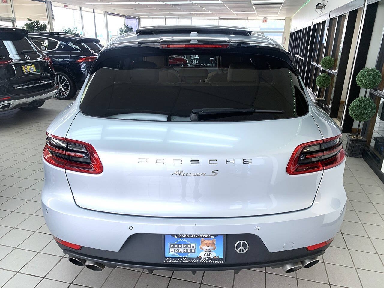 Used 2017 Porsche Macan S AWD/4WD image 4