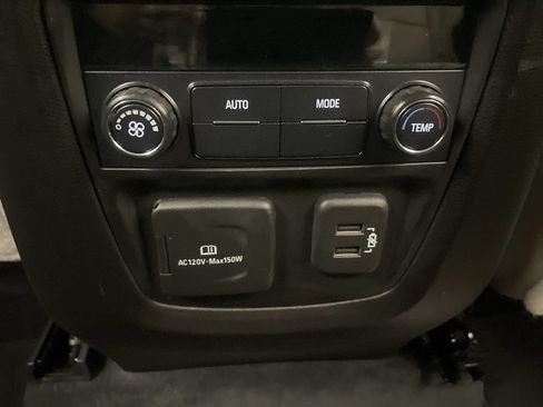 Used 2021 Buick Enclave Essence w/ Sound and Sites Package FWD image 13