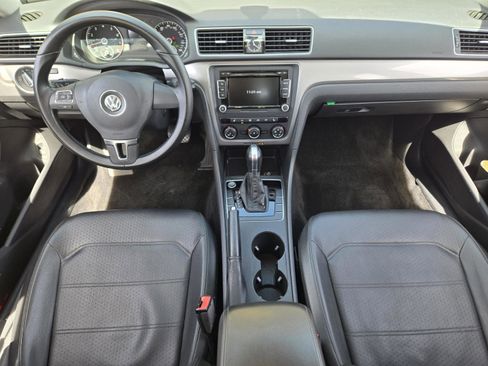 Used 2015 Volkswagen Passat 1.8T Limited Edition image 23