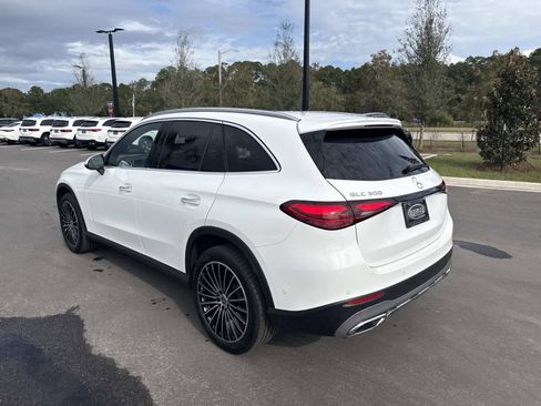 Used 2025 Mercedes-Benz GLC 300 image 5