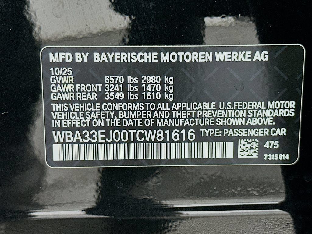 Used 2026 BMW 760i xDrive w/ Executive Package AWD/4WD image 32