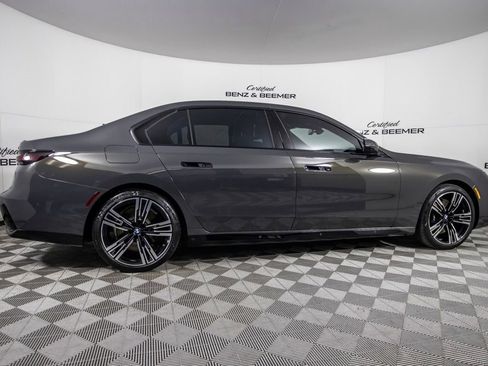 Used 2023 BMW 740i 740i w/ Executive Package image 5