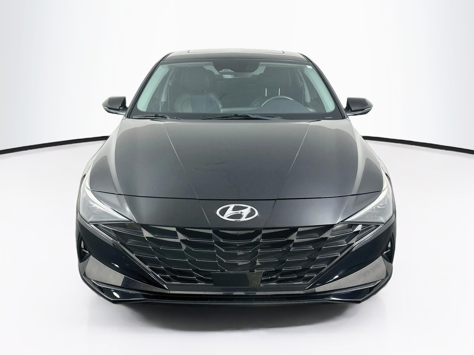 Used 2023 Hyundai Elantra Limited FWD image 2