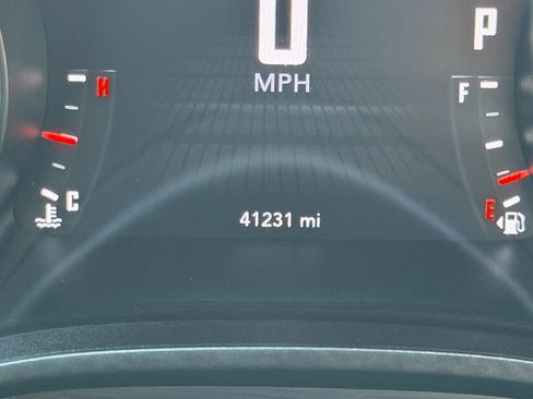 Used 2018 Dodge Challenger SXT RWD image 32