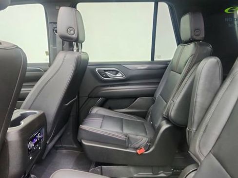Used 2021 Chevrolet Tahoe RST w/ Luxury Package RWD image 31