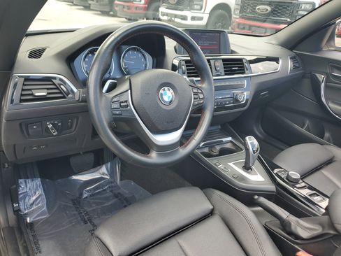 Used 2020 BMW 230i xDrive Convertible w/ Convenience Package image 10