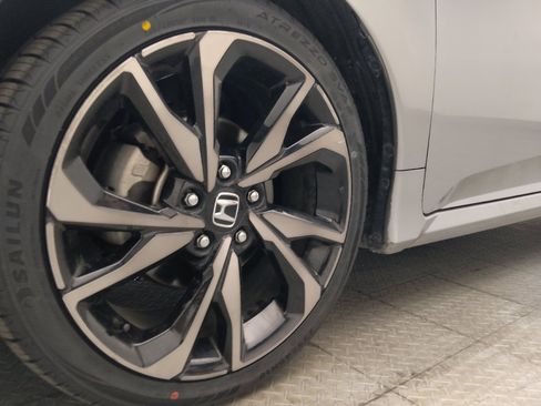 Used 2021 Honda Civic Sport image 31