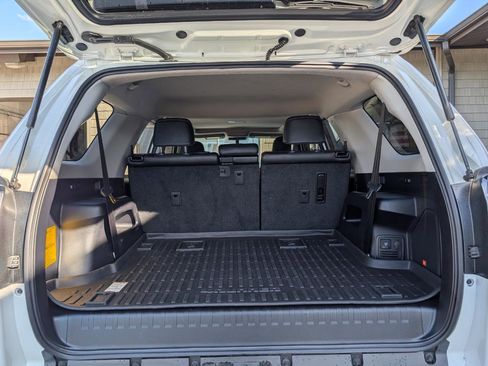 Used 2019 Toyota 4Runner Limited AWD/4WD image 22