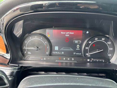 Used 2020 Lincoln Corsair Reserve FWD image 13