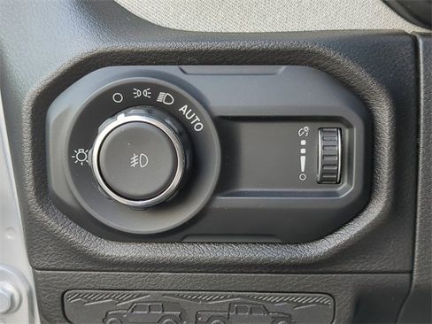 Used 2024 Jeep Wrangler Sport S image 28