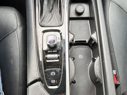 Used 2019 Volvo XC90 T5 Momentum AWD/4WD image 19