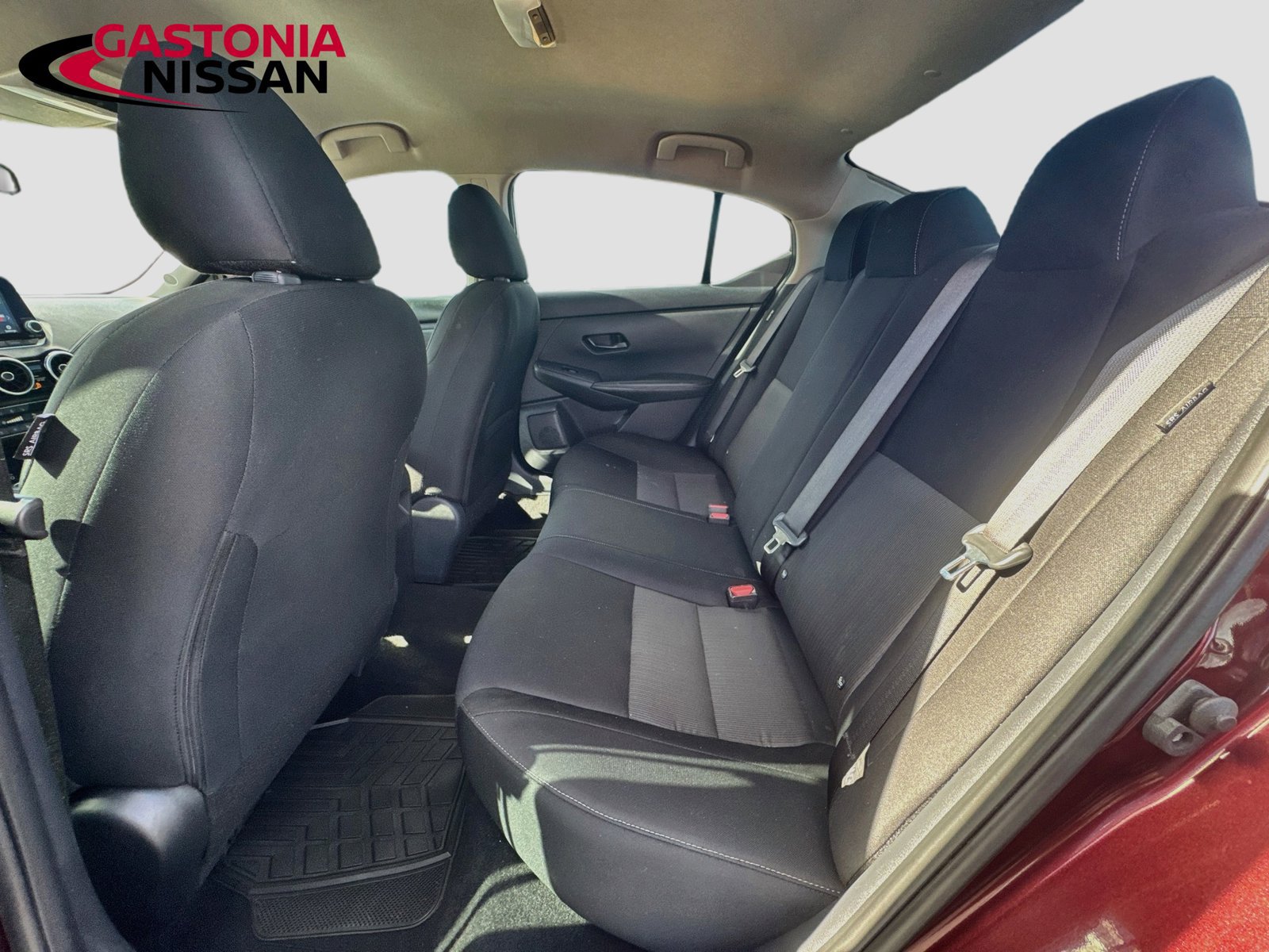 Used 2025 Nissan Sentra SV w/ All-Weather Package FWD image 32
