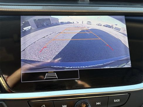 Used 2021 Buick Encore GX Select w/ Sport Touring Package image 17