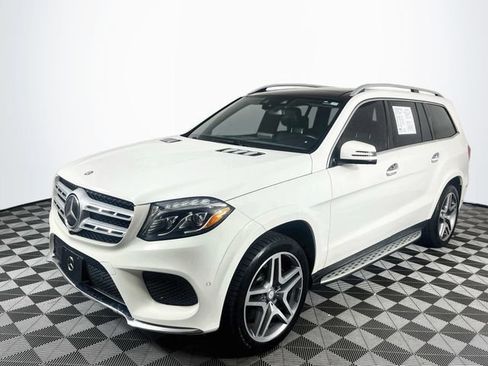 Used 2017 Mercedes-Benz GLS 550 4MATIC image 4